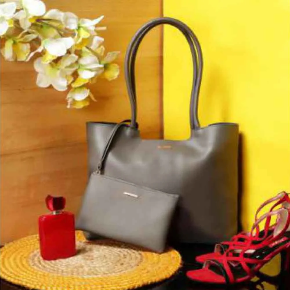 5f34fc7787e2b4fdefd8427934ed06da.webp Rugsak Bags-Women Laptop Tote Bags(CALAH) - Image 1