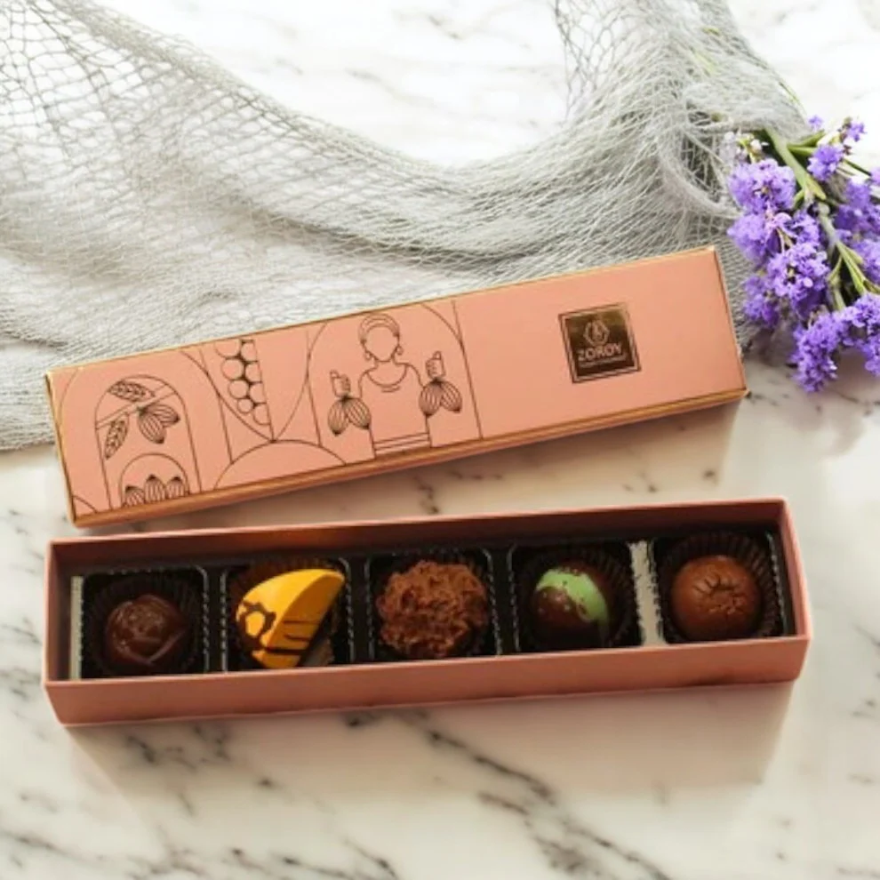 6997e8705d7836148da9d6c4a4cde65b.webp Zoroy - ZC Box of 5 assorted chocolates Delite - MRP 275 - Image 1