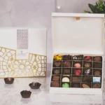 ZOROY - LEATHER SLEEVE BOX 16 chocolates Signature - MRP 1579