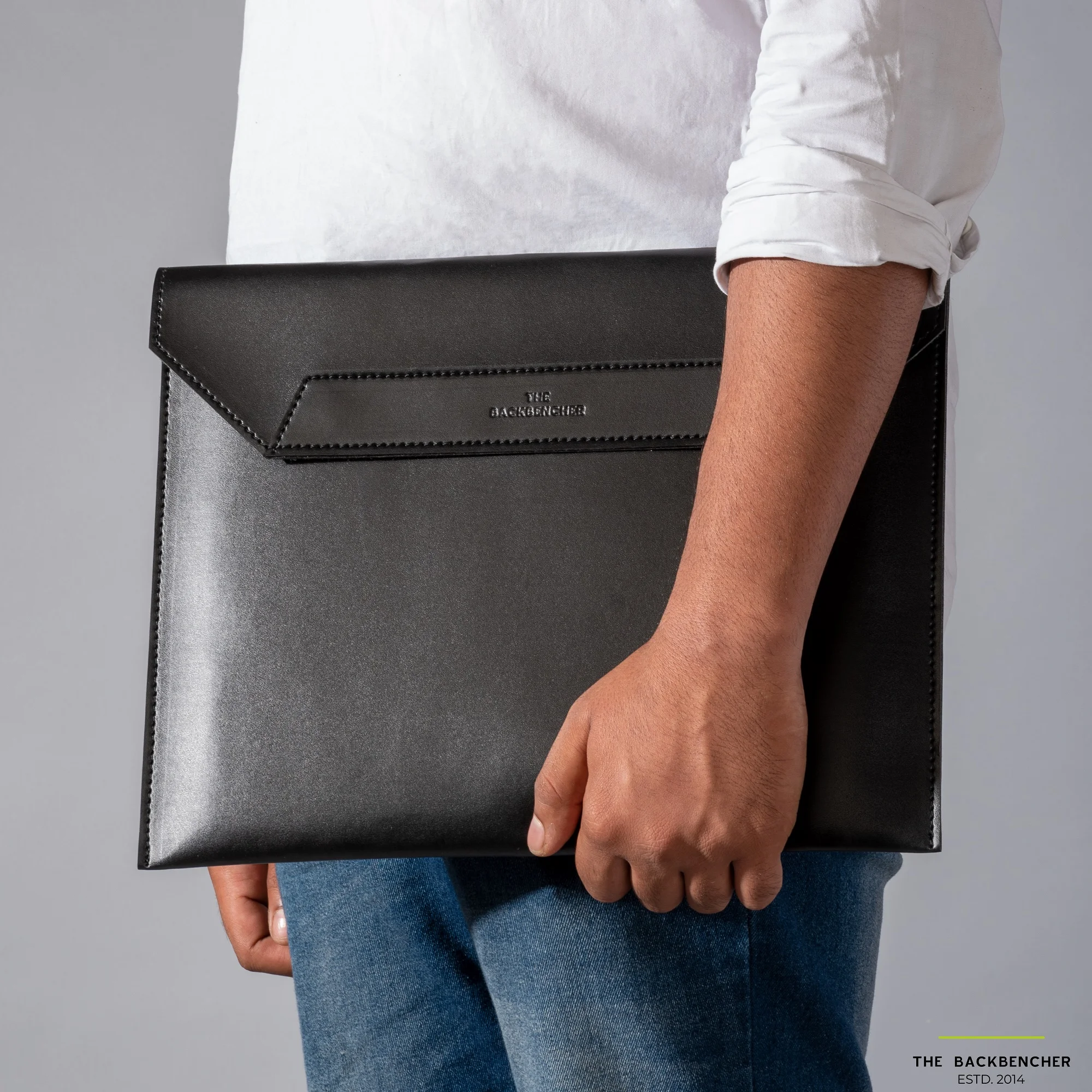 7cbe43500fcc066461a5e74ff85cdc8a.webp Manhattan Laptop Sleeve - Image 1