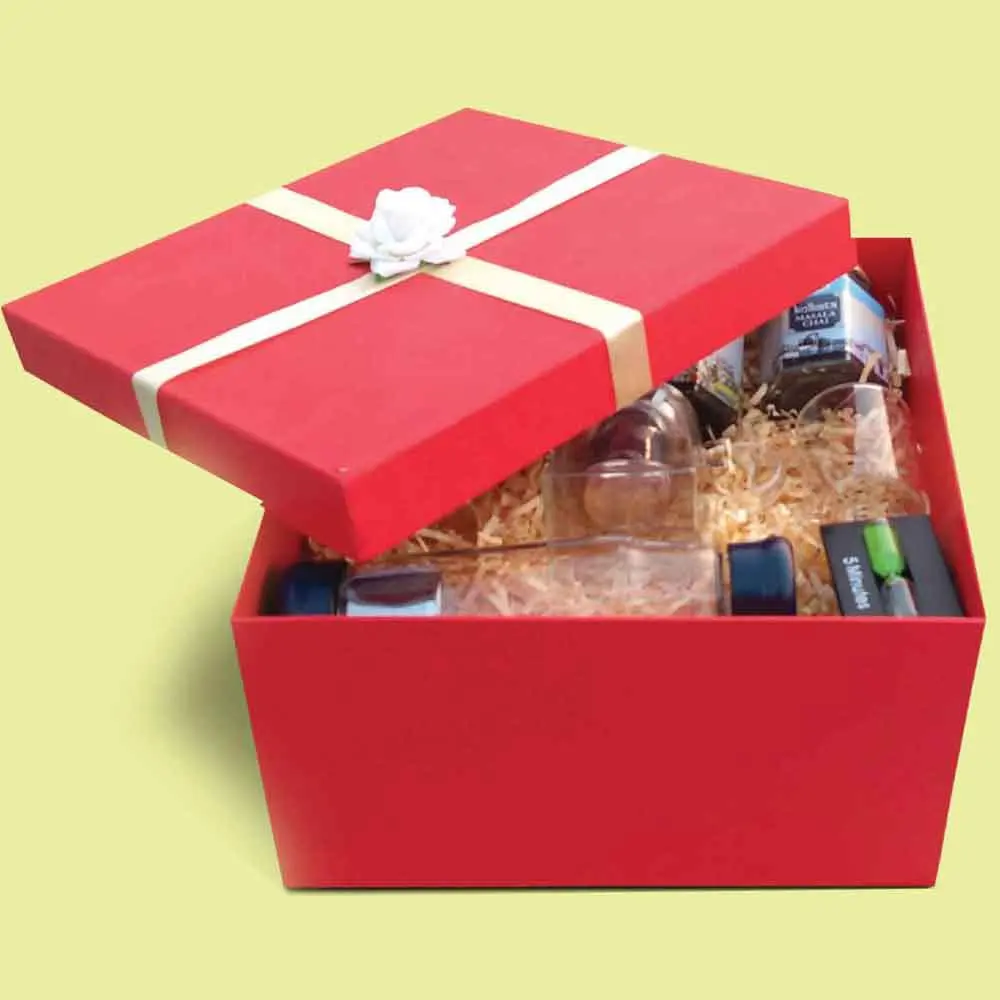 844914e52532f7c6af02b6e06c72b427.webp Tea Raja - Happiness Hamper Wellness Tea - Image 1