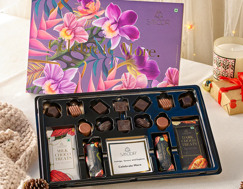 8b367402f6e82619e91d1a9c2d5de2f6.webp Smoor Chocolates - LUXE-TREATS & CELEBRATION BOXES - PACK OF 16 - MRP 699 - Image 1