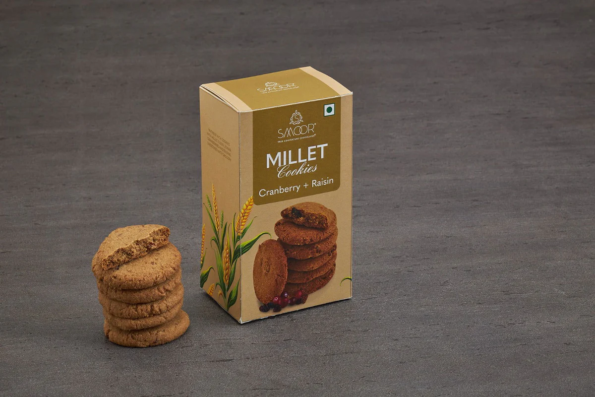 cde1b2022d2e86f71b0c9364a551dc56.webp Smoor Chocolates - COOKIES - MILLET COOKIES Cranberry + Raisin - MRP 175 - Image 1