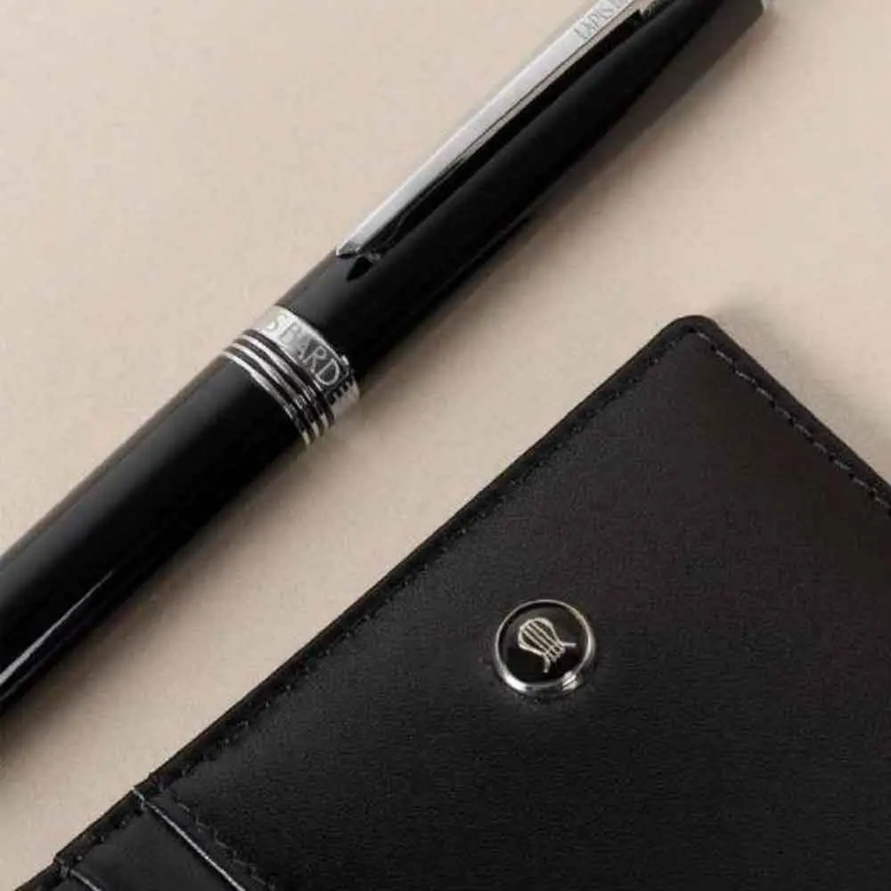 e067f0c141fc7d5a4bdb9f0c1d36b871.webp Black Chrome Ballpoint Pen With Mayfair Credit Card Holder Gift Set - Image 1