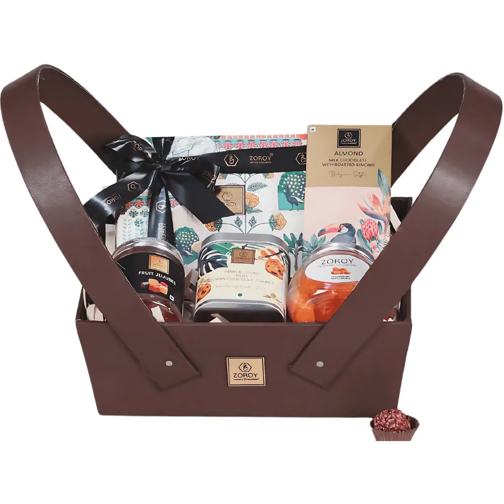 f01e4796f6cb20bec6bdcf74c839b5f4.webp ZOROY - Leather Finish Basket With Assorted Goodies - Image 1